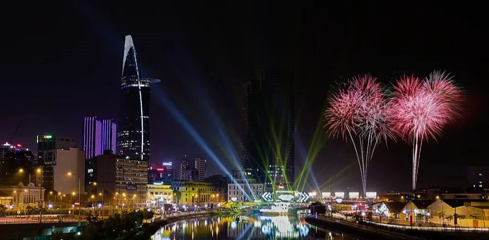 PHÁT TRIỂN THÀNH PHỐ HỒ CHÍ MINH THÀNH TRUNG TÂM CÔNG NGHIỆP VĂN HÓA SÁNG TẠO CỦA VIỆT NAM